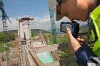 Лазерный дальномер Bosch GLM 250 VF + BT 150 (0.615.994.02J) Лазерный дальномер Bosch GLM 250 VF + BT 150 (0.615.994.02J)